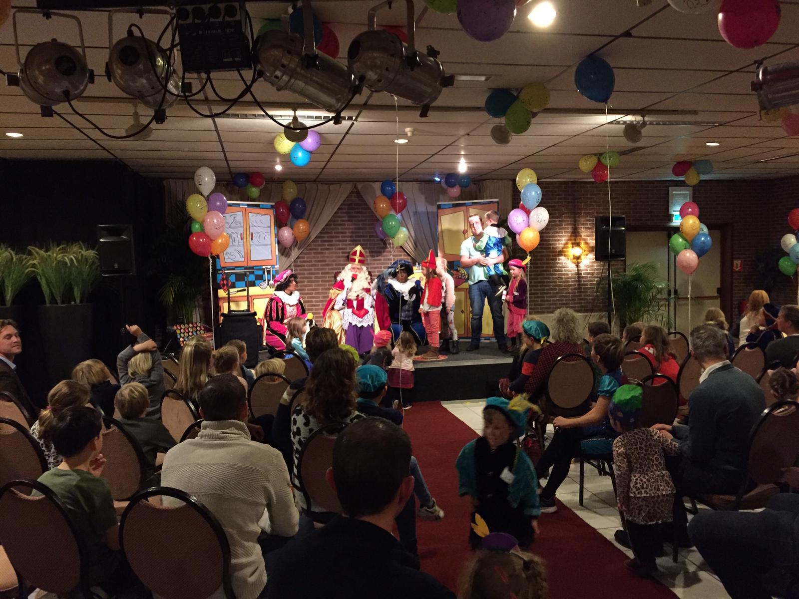 Super Sint Bezoek – Sint op zijn Best (1) Super Sint Bezoek – Sint op zijn Best (1)